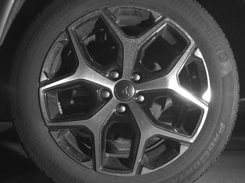 Used 2025 Jeep Compass Limited image 14