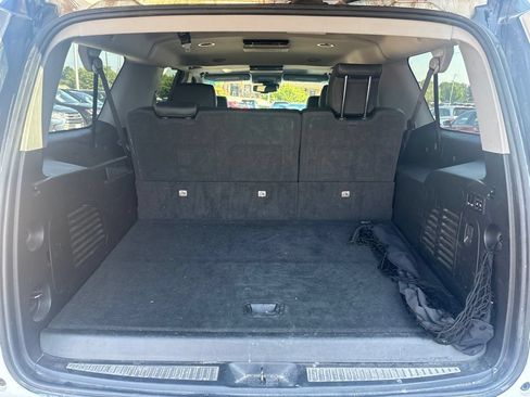 Used 2019 Chevrolet Suburban LT AWD/4WD image 46
