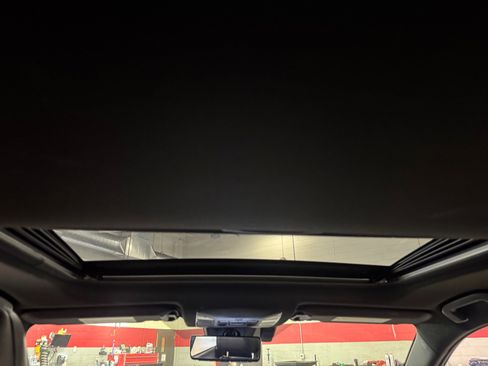 Used 2019 Toyota RAV4 XSE w/ XSE Weather Package AWD/4WD image 32