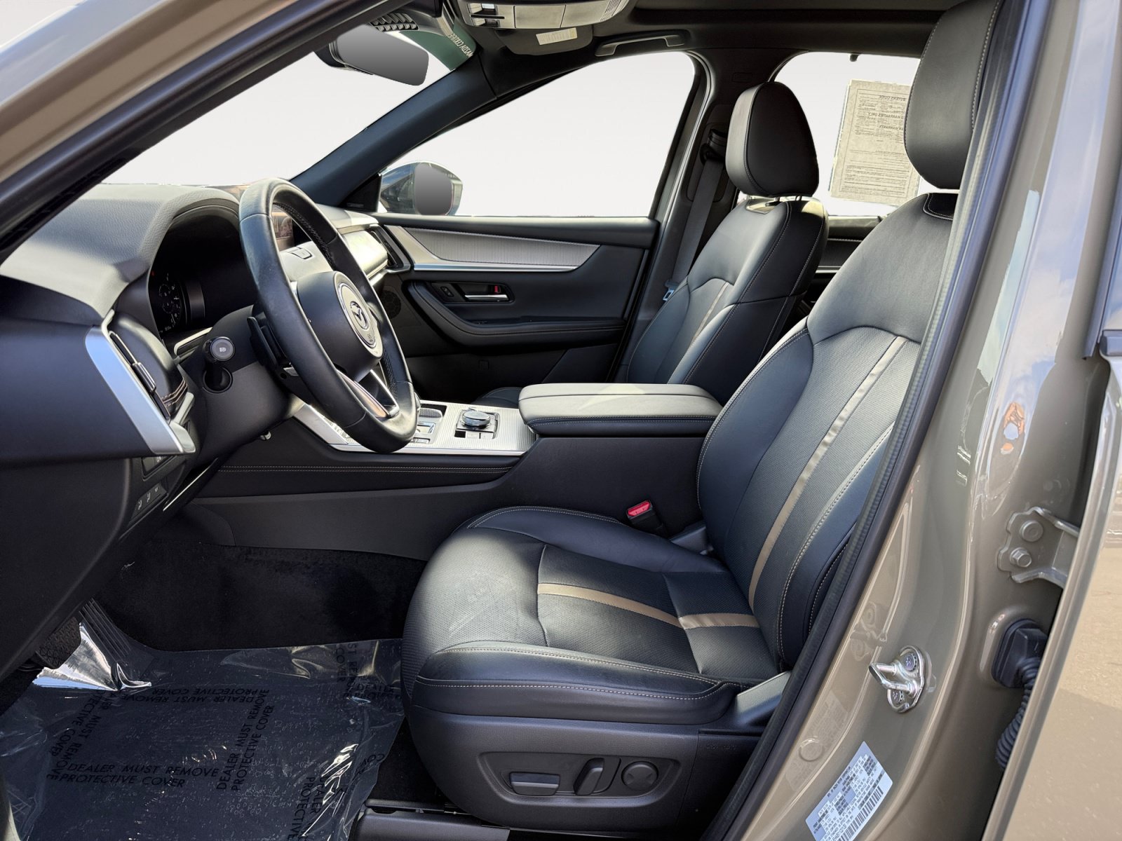 Certified 2025 MAZDA CX-70 Plug-In Hybrid w/ Premium Plus AWD/4WD image 10