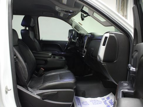 Used 2015 GMC Sierra 2500 SLE w/ SLE Preferred Package AWD/4WD image 16