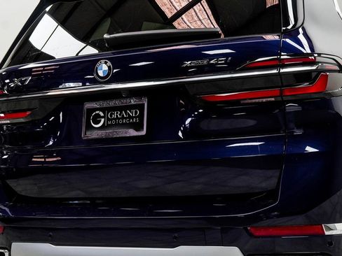 Used 2025 BMW X7 xDrive40i image 13