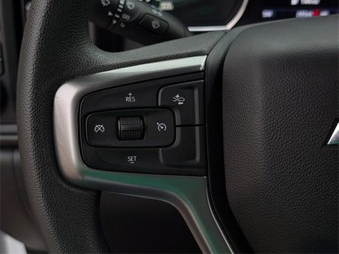 Used 2023 Chevrolet Silverado 2500 Custom w/ Custom Value Package image 14