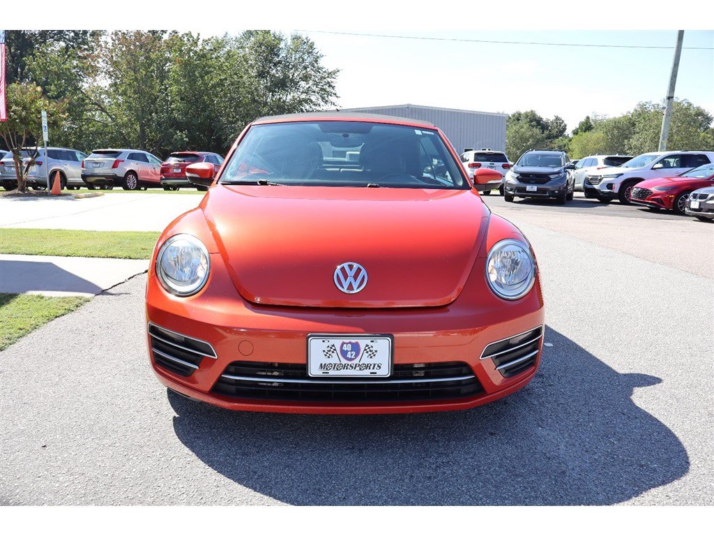 Used 2019 Volkswagen Beetle 2.0T FWD image 9