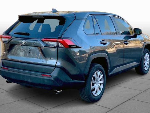 Used 2023 Toyota RAV4 LE FWD image 13