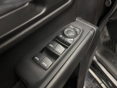 Used 2024 Chevrolet Silverado 2500 Custom w/ Custom Value Package image 16