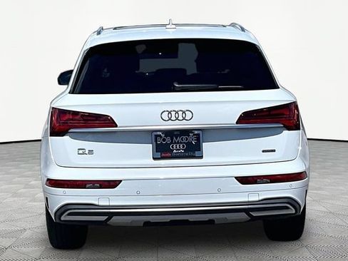 Used 2023 Audi Q5 Premium w/ Premium Plus Package AWD/4WD image 4