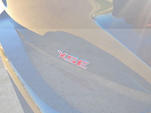 Used 2020 Toyota Corolla XSE image 10