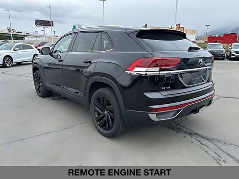 Used 2023 Volkswagen Atlas Cross Sport SE w/ Black Wheel Package AWD/4WD image 5