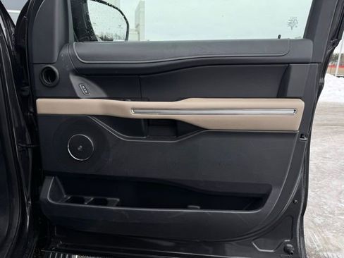 Used 2024 Ford Expedition Max Limited image 16