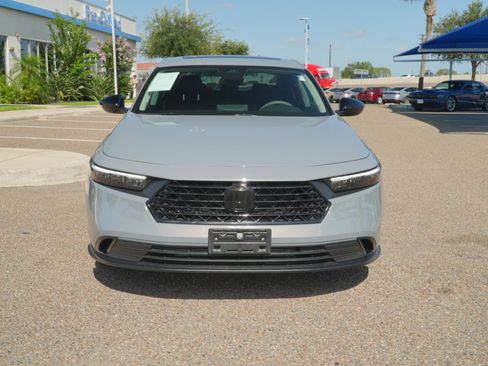 Used 2025 Honda Accord SE image 2