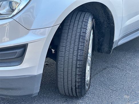 Used 2017 Chevrolet Equinox LS image 24