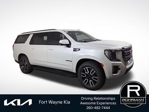 Used 2024 GMC Yukon XL AT4 w/ Technology Package AWD/4WD image 6