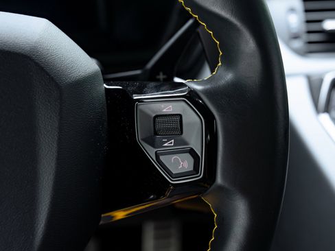 Used 2021 Lamborghini Aventador SVJ image 66