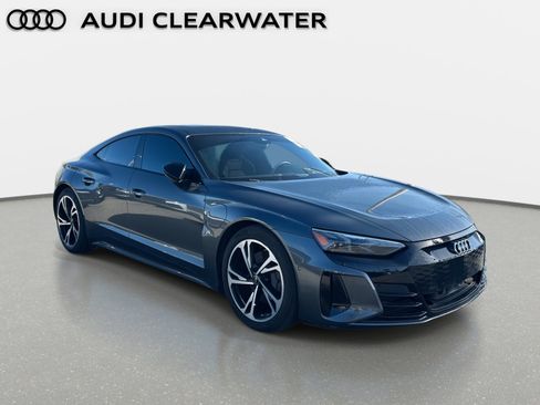 Used 2022 Audi e-tron GT Prestige w/ Prestige Package image 5