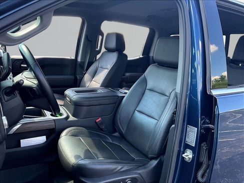 Used 2019 GMC Sierra 1500 SLT w/ SLT Premium Plus Package AWD/4WD image 22