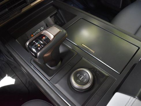 Used 2024 GMC Hummer EV 3X w/ LPO, Illumination Package AWD/4WD image 26