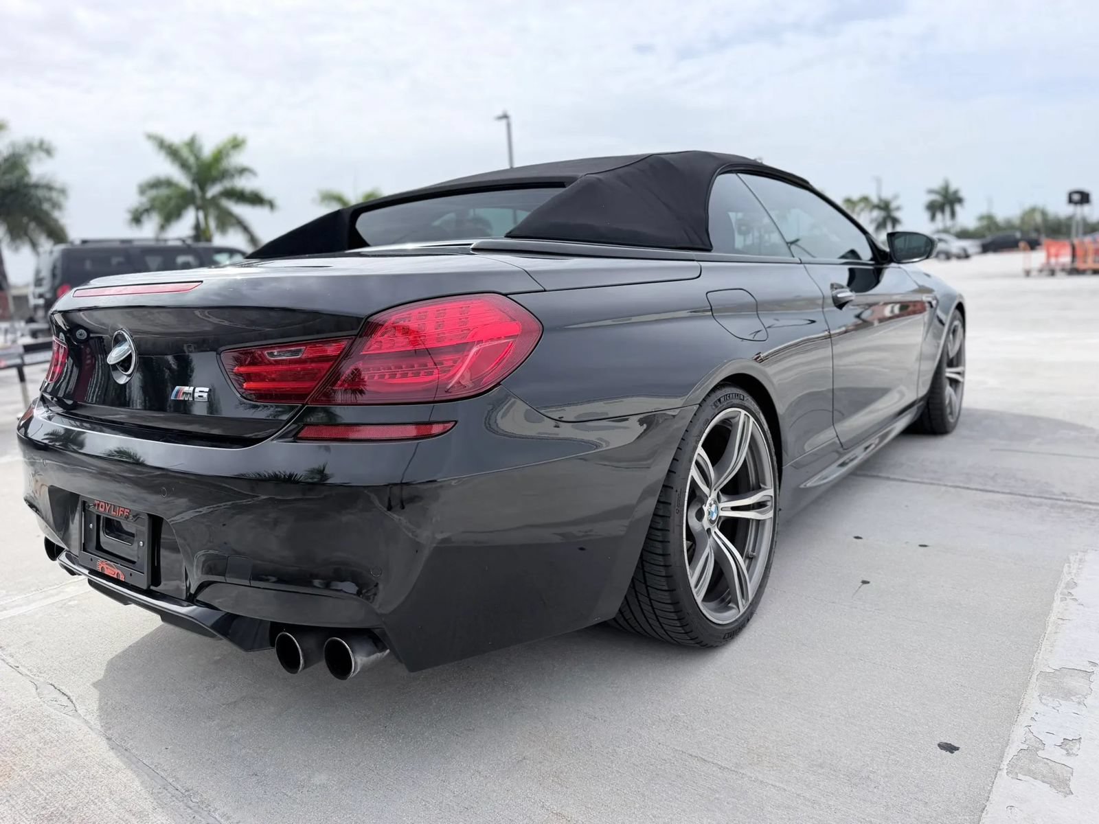 Used 2015 BMW M6 Convertible RWD image 30