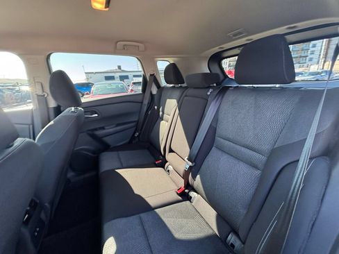 Used 2025 Nissan Rogue SV FWD image 27