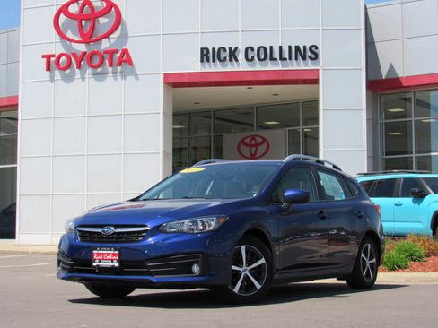 Used 2023 Subaru Impreza 2.0i Premium AWD/4WD image 1