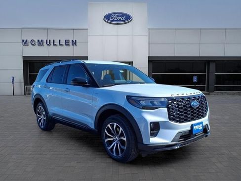 New 2026 Ford Explorer ST-Line image 8