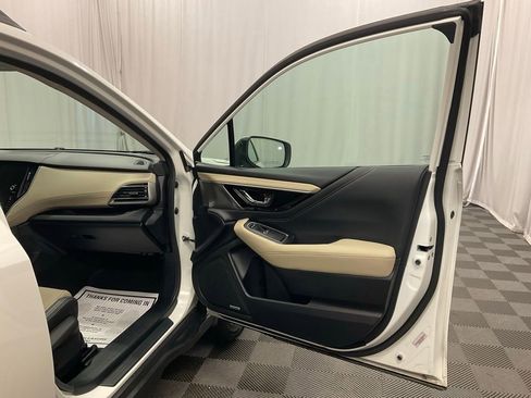 Used 2020 Subaru Outback Limited w/ Popular Package #2 AWD/4WD image 31