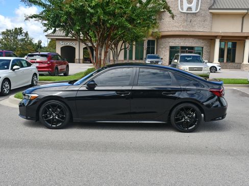 Used 2025 Honda Civic Sport image 2