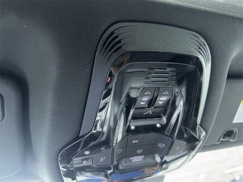 Used 2022 Alfa Romeo Giulia Veloce image 37