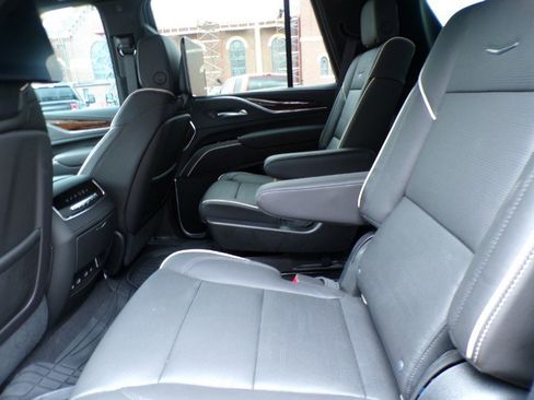 Used 2021 Cadillac Escalade Premium Luxury w/ Driver Assist Tech Package image 21