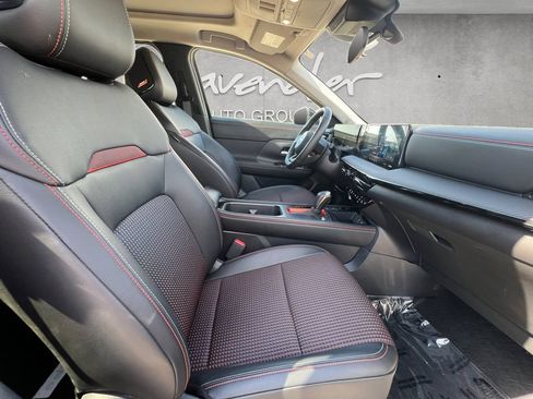 Certified 2026 Nissan Kicks SR w/ SR Premium Package FWD image 24