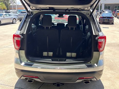 Used 2018 Ford Explorer XLT w/ Equipment Group 202A FWD image 33
