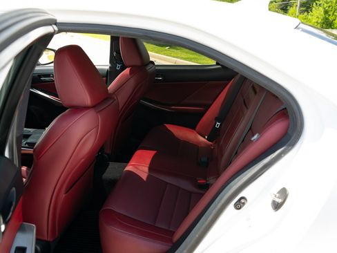 Used 2016 Lexus IS 200t RWD image 18