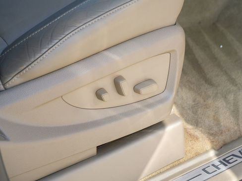 Used 2017 Chevrolet Tahoe LT w/ LT Signature Package image 33