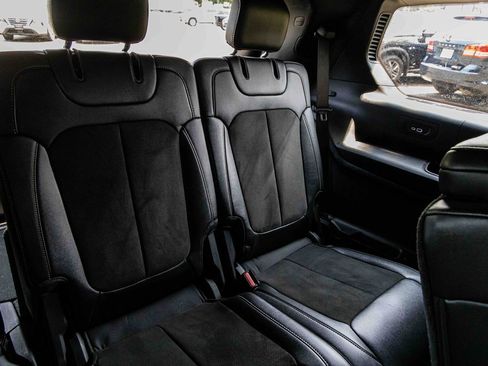 Used 2023 Jeep Grand Cherokee L Laredo image 26