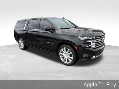 Used 2022 Chevrolet Suburban High Country AWD/4WD image 2