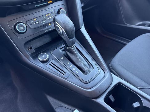 Used 2017 Ford Focus SE image 14