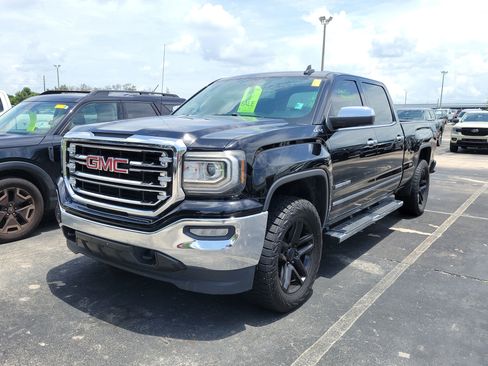 Used 2017 GMC Sierra 1500 SLT w/ SLT Premium Package AWD/4WD image 3