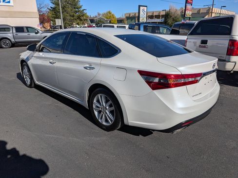 Used 2014 Toyota Avalon XLE Premium image 5