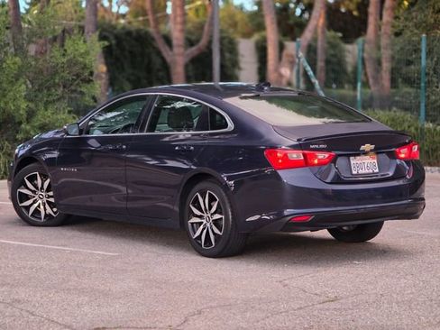 Used 2017 Chevrolet Malibu LT w/ Sport Package FWD image 16