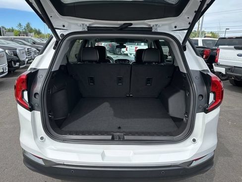 Used 2024 GMC Terrain AT4 w/ Infotainment Package II AWD/4WD image 15