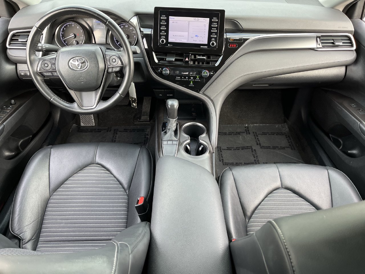 Used 2023 Toyota Camry SE FWD image 9