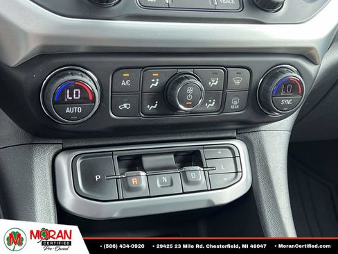 Used 2020 GMC Acadia SLE FWD image 22