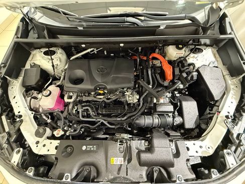 Used 2023 Toyota RAV4 XLE image 10