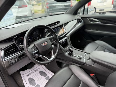 Used 2021 Cadillac XT6 Premium Luxury AWD/4WD image 10