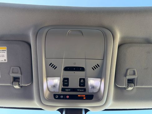 Used 2019 Chevrolet Equinox LT w/ Sun & Navigation Package image 22