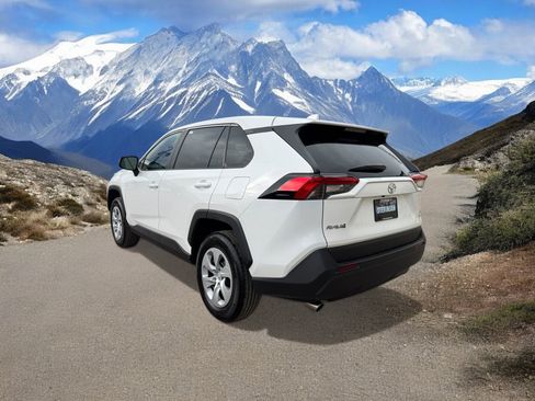 Used 2025 Toyota RAV4 LE image 3