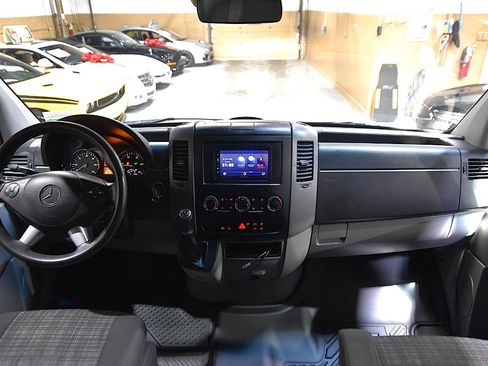 Used 2015 Mercedes-Benz Sprinter 3500 image 28