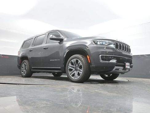 Used 2024 Jeep Wagoneer Series II AWD/4WD image 51