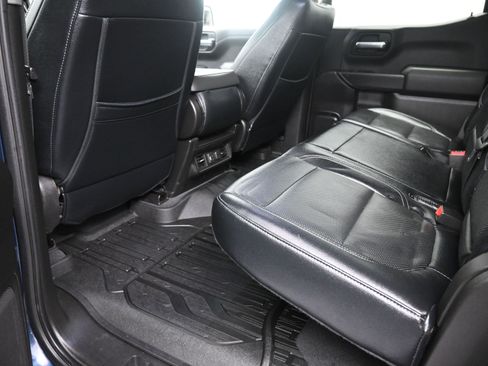 Used 2020 Chevrolet Silverado 1500 LT w/ Convenience Package image 19