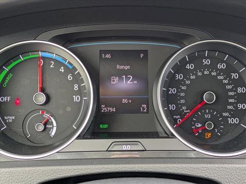 Used 2019 Volkswagen e-Golf SE w/ Driver Assistance Package image 11